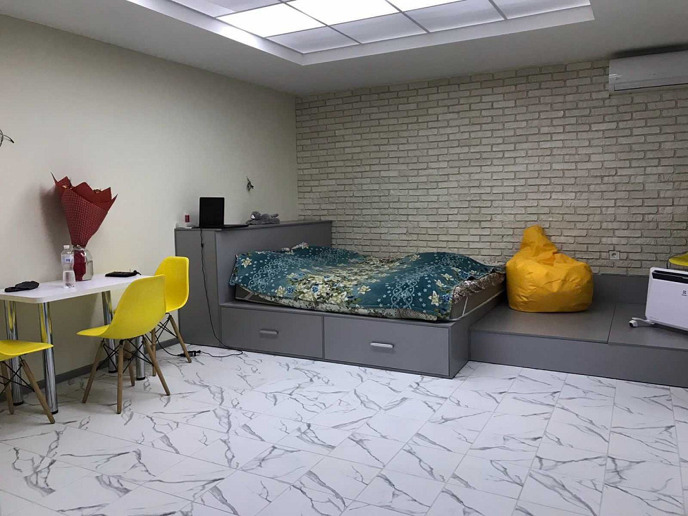 Сдам цокольную квартиру 35 м от хозяина. 2 минуты до пляжа. Одеса - зображення 1