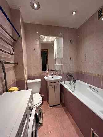 Терміново. Надії Світличної 1, Однокімнатна велика гостинка, без% Киев