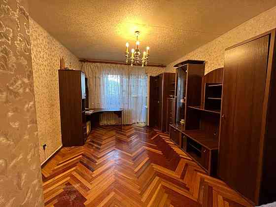 Терміново. Надії Світличної 1, Однокімнатна велика гостинка, без% Киев