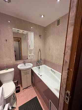 Терміново. Надії Світличної 1, Однокімнатна велика гостинка, без% Киев