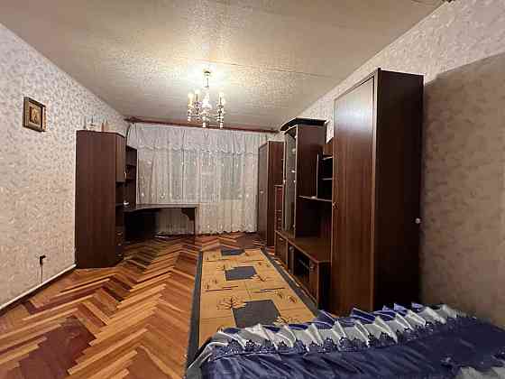 Терміново. Надії Світличної 1, Однокімнатна велика гостинка, без% Киев