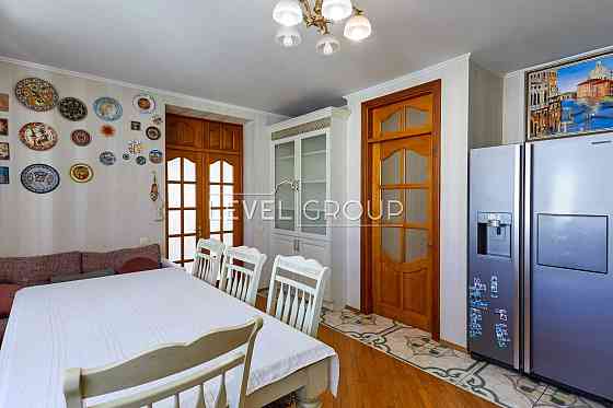 Квартира 3к, 151 м2 Оболонь, Мінська, Івасюка Киев