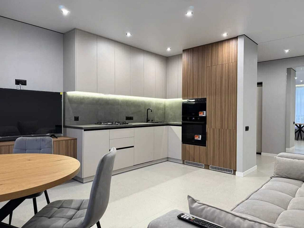 Шикарна двійка з кухнею-студією поблизу центру Ивано-Франковск - изображение 6