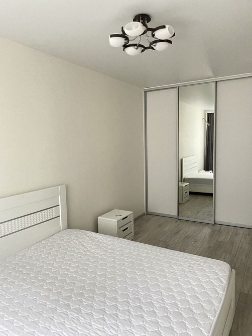 Затишна квартира з балконом 35м2. Мінімальне оформлення. Ірпінь - зображення 3