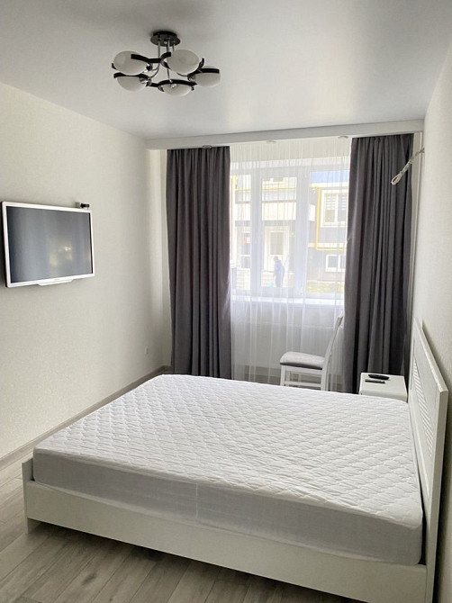 Затишна квартира з балконом 35м2. Мінімальне оформлення. Ірпінь - зображення 4