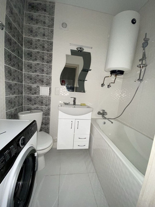 Затишна квартира з балконом 35м2. Мінімальне оформлення. Ірпінь - зображення 7