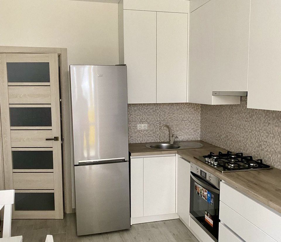 Затишна квартира з балконом 35м2. Мінімальне оформлення. Ірпінь - зображення 2