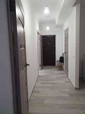 Продається 2 кімнатна квартира з гаражем від власника Черновцы