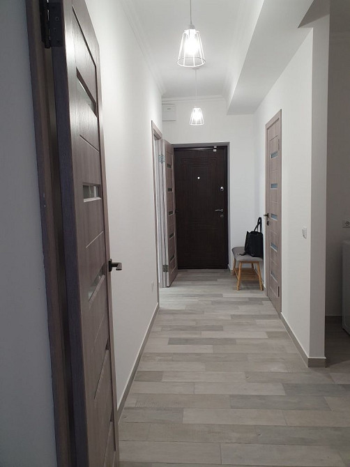 Продається 2 кімнатна квартира з гаражем від власника Черновцы - изображение 5