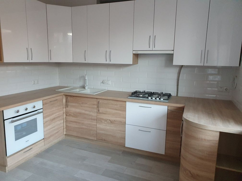 Продається 2 кімнатна квартира з гаражем від власника Черновцы - изображение 6