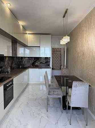 Продається стильна 2-стороння квартира 87.7 М2  Вул Надрічна 2 Ивано-Франковск