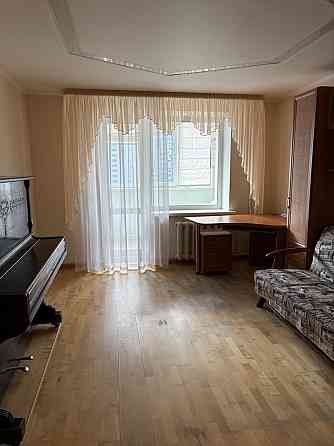 2 кімнатна. Метро Познякі. Вулиця Григоренка 33/44. Київ