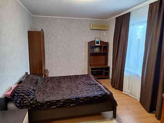 Квартира на длительный срок в центре. Запорожье