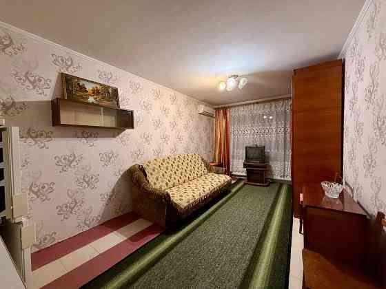 Антоновича 10Б низ пр. Александра Поля пакр Глобы центр Днепр