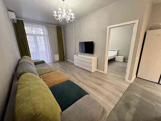 Оренда 2 кімнатної кв.  метро Печерська вул. Є. Коновальця 36 В Київ