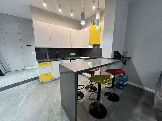 Оренда 2 кімнатної кв.  метро Печерська вул. Є. Коновальця 36 В Київ