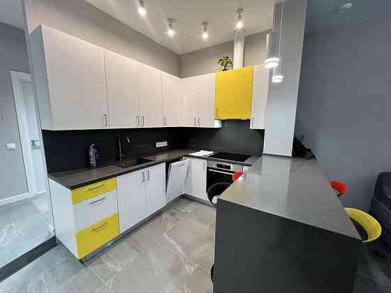 Оренда 2 кімнатної кв.  метро Печерська вул. Є. Коновальця 36 В Київ