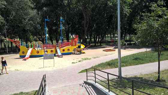 Оренда 3-к, Райдужний масив, довгостроково Київ