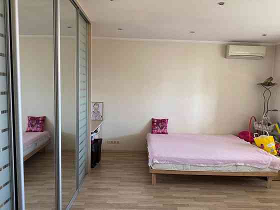 Вітряні Гори, площа Шевченко вул Гамаліївська буд 34 Київ