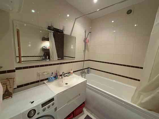 Вітряні Гори, площа Шевченко вул Гамаліївська буд 34 Київ