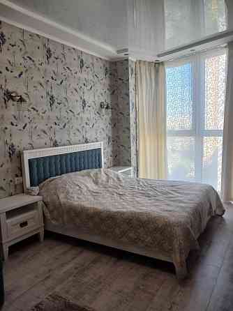 Продаж 1 квартири Драгоманова 2 метро Позняки озеро Сонячне Киев