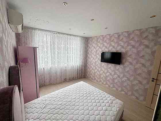 Квартира в новому цегляному будинку, вул. Ахматової Анни 30 Киев