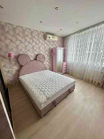 Квартира в новому цегляному будинку, вул. Ахматової Анни 30 Киев