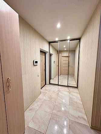 Квартира в новому цегляному будинку, вул. Ахматової Анни 30 Киев