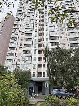 Продам 3к квартиру. Власник, Ахматової 15 Киев
