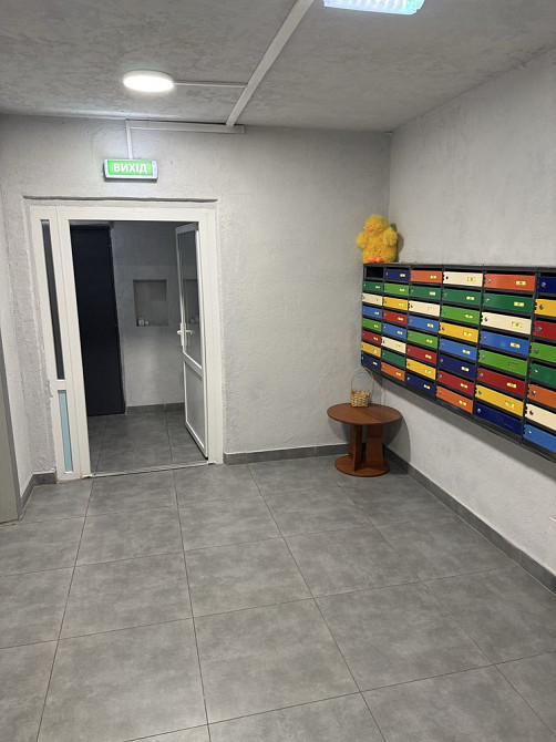 Продам 3к квартиру. Власник, Ахматової 15 Киев - изображение 2