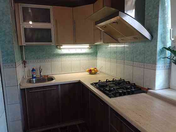 Продам 2к кв 1/5 на Стадионном пр метро Дворец спорта Харьков