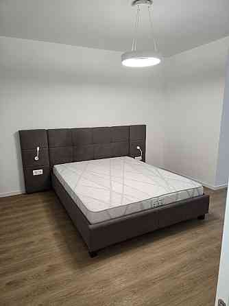 Поруч з Дендропарком. Новобудова. Лісові Гринівці