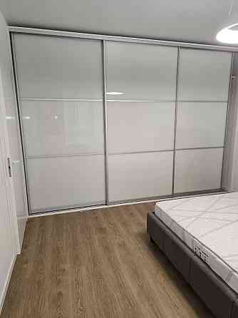 Поруч з Дендропарком. Новобудова. Лісові Гринівці