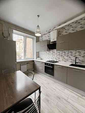 Оренда 2-х кім. квартири без відключень світла з Газом Київ