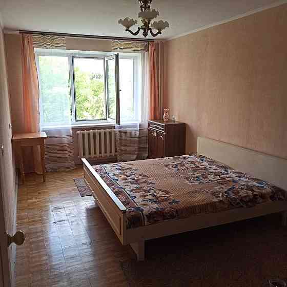 Сдам 1-ю квартиру на Виноградаре - 10000гр., пр. Свободы 30Б Киев