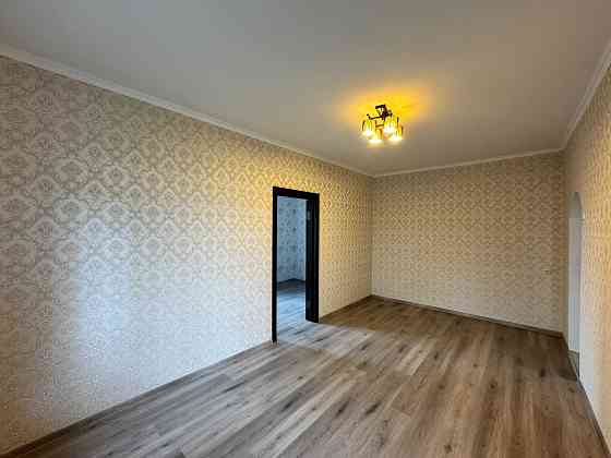 Затишна 2-кім 44 м2 в цегляному буд. вул. Івашкевича, 4 Киев