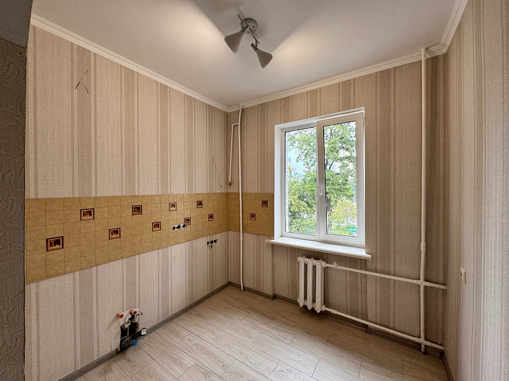 Затишна 2-кім 44 м2 в цегляному буд. вул. Івашкевича, 4 Киев - изображение 1