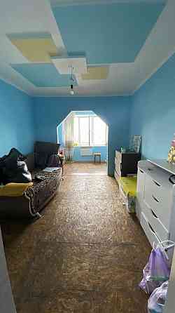 Продам 2-комнатную на левом берегу, 9 мкрн, Мир. Кам`янське (Запорізька обл.)