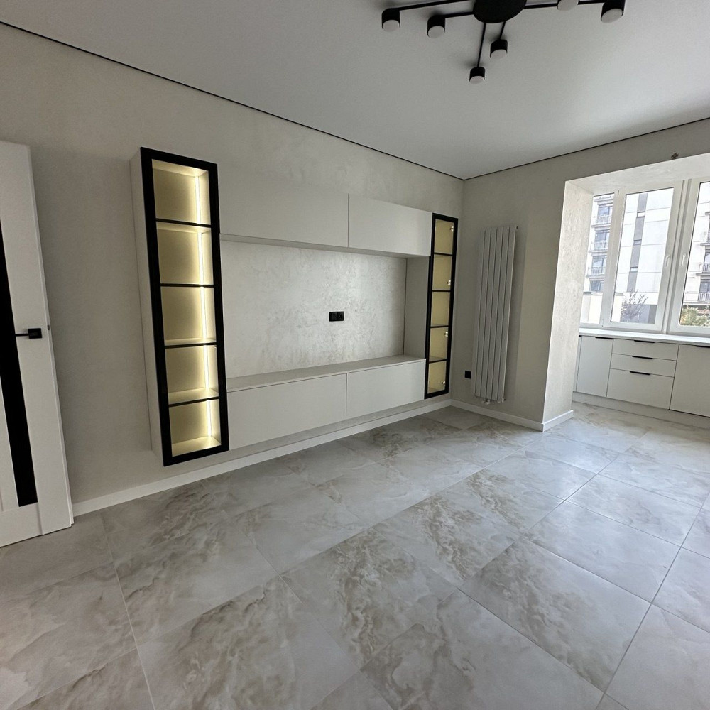 Продається 1 кімнатна квартира з ремонтом Івано-Франківськ Крихівці - зображення 1