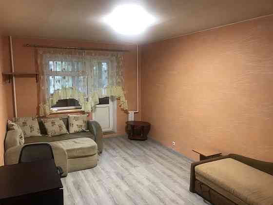 Сдам 1 кв. ул.Ирпенская , 5 минут пешком метро Академгородок Киев