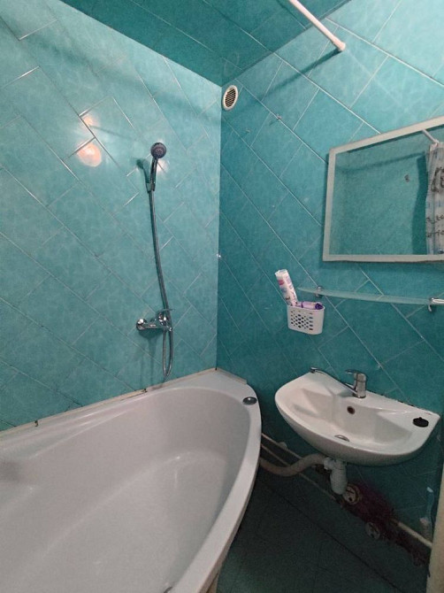 Сдам 1 кв. ул.Ирпенская , 5 минут пешком метро Академгородок Київ - зображення 8