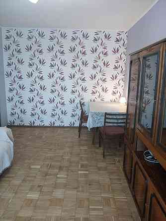 Роздільна 2 к , бульвар Академіка Вернадського 87 Киев