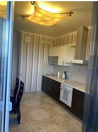 Шикарна однокімнатна квартира по вул. Йорданська Киев