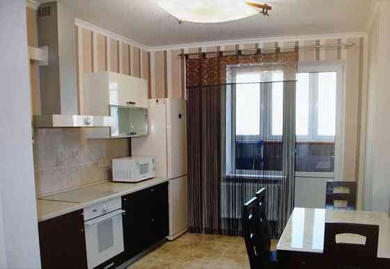 Шикарна однокімнатна квартира по вул. Йорданська Киев