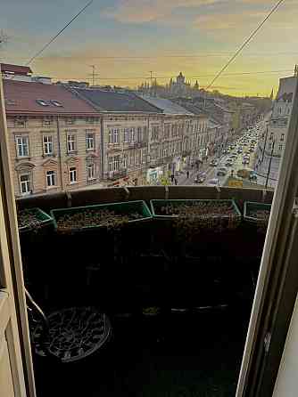 Оренда  2-кімнатної квартири в австрійському люксі біля Парку Франка Львов