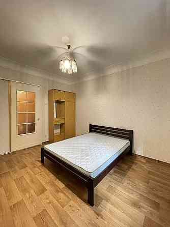 Оренда 2-к вул. Ділова 6 (сталінка) м. Олімпійська 5 хв! Палац Спорту Киев