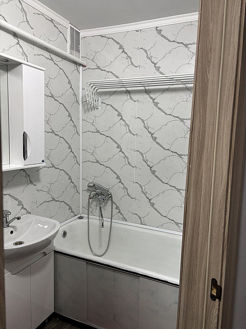 Сдам 1я на Днепрострое 1/4 с ремонтом Кам`янське (Запорізька обл.) - зображення 5