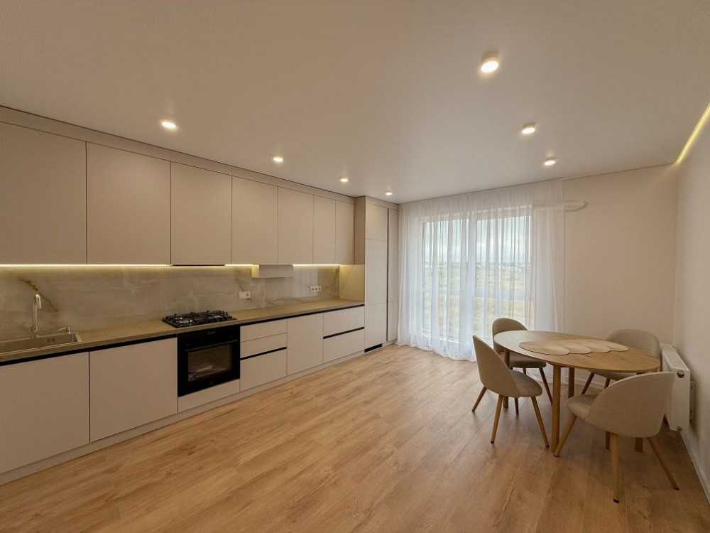 Продам простору 1-спальневу квартиру з ремонтом. ЖК "На Щасливому" Рівне - зображення 7