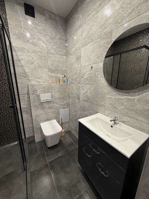 1к з ремонтом ,яка підходить під Єоселю.Будинок до 3-х років Ірпінь - зображення 5