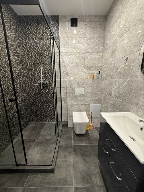 1к з ремонтом ,яка підходить під Єоселю.Будинок до 3-х років Ірпінь - зображення 6